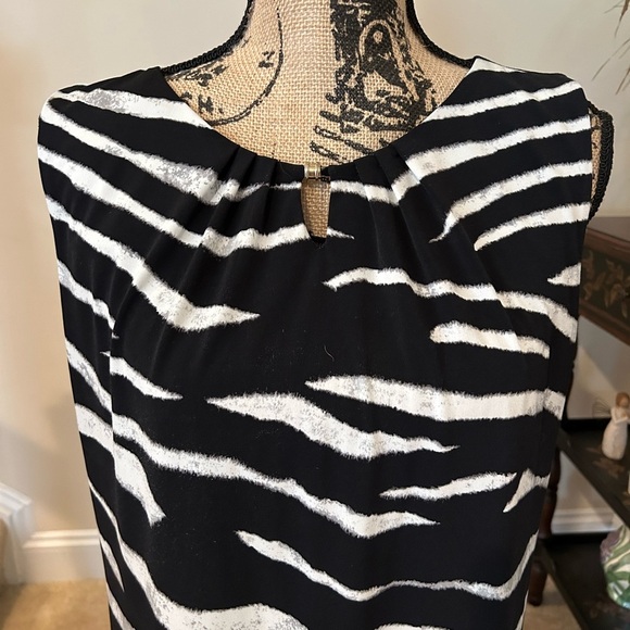 Ivanka Trump Zebra Print Sleeveless Top - Picture 2 of 6